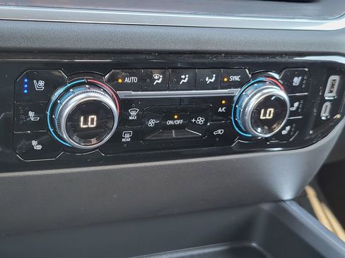 New 2025 GMC Sierra 2500 SLT w/ SLT Premium Package image 31