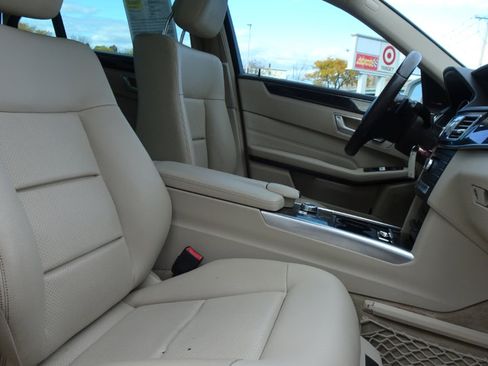 Used 2016 Mercedes-Benz E 350 4MATIC Sedan image 13