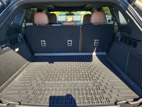 Used 2022 Lincoln Nautilus Reserve image 8