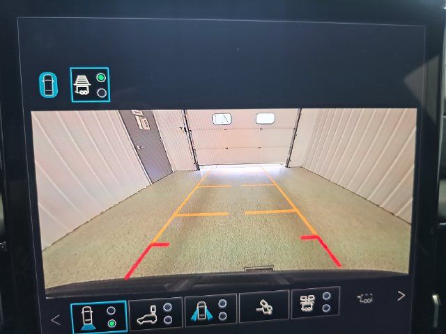 Used 2026 GMC Yukon AT4 Ultimate w/ LPO, Floor Liner Package AWD/4WD image 20