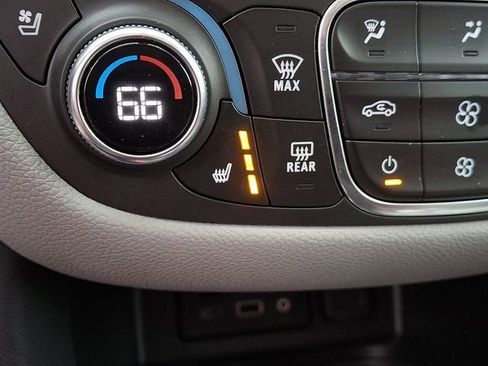 Used 2019 Chevrolet Equinox Premier AWD/4WD image 37