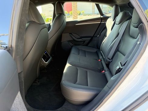Used 2021 Tesla Model S Long Range AWD/4WD image 10