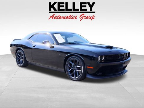 Used 2023 Dodge Challenger R/T w/ Blacktop Package RWD image 1
