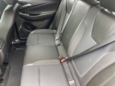 Used 2024 Buick Encore GX Preferred FWD image 9
