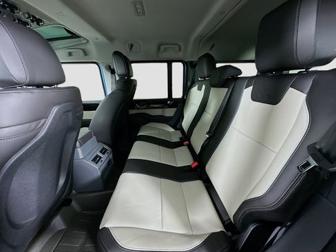 New 2025 INEOS Grenadier Fieldmaster Edition AWD/4WD image 39