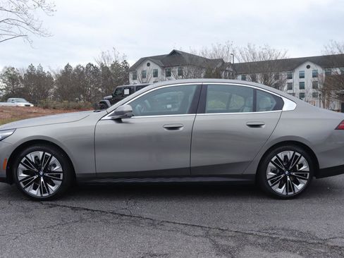 New 2026 BMW 530i 530i w/ Premium Package image 4