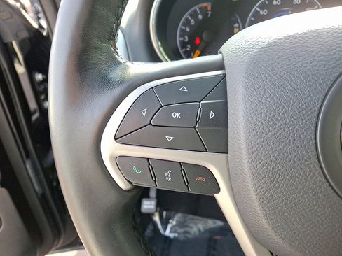 Used 2021 Jeep Grand Cherokee Laredo X AWD/4WD image 22