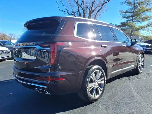 Used 2021 Cadillac XT6 Premium Luxury image 3