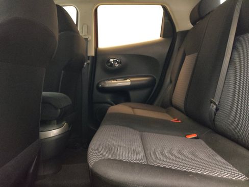 Used 2016 Nissan Juke S FWD image 18