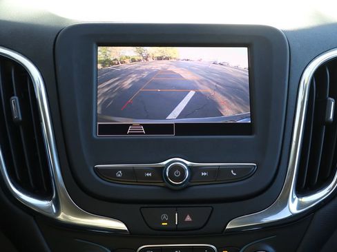 Certified 2022 Chevrolet Equinox LT image 18