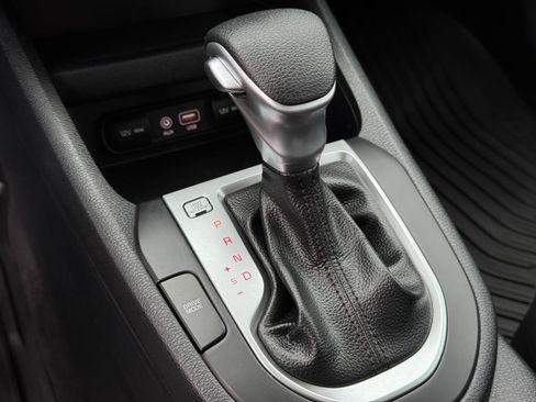 Used 2019 Kia Forte LXS FWD image 18