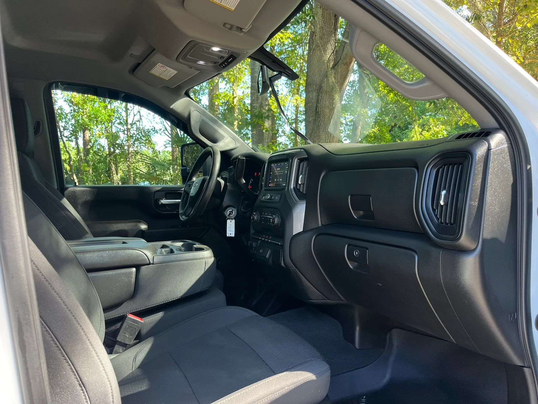 Used 2020 Chevrolet Silverado 2500 Custom w/ Custom Value Package AWD/4WD image 15