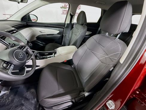 Certified 2024 Hyundai Tucson SE image 25