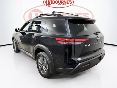 Used 2024 Nissan Pathfinder SV AWD/4WD image 7