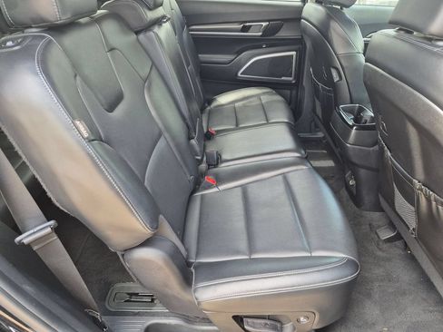 Used 2023 Kia Telluride LX AWD/4WD image 27