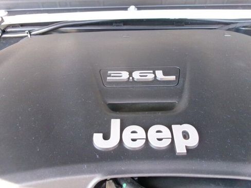 Used 2020 Jeep Wrangler Rubicon image 22