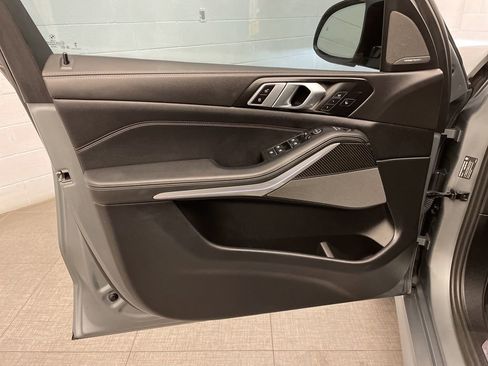 Used 2024 BMW X5 M60i w/ M Sport Professional Package image 22