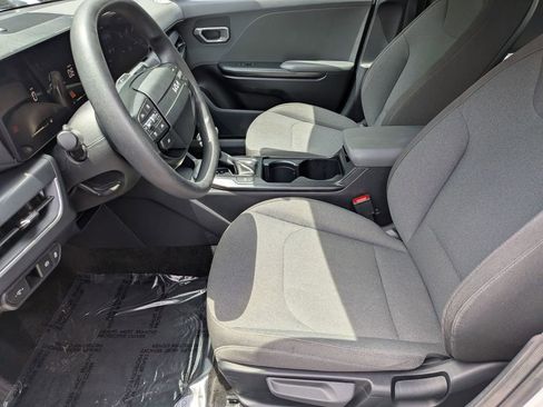 Used 2025 Kia K4 FWD image 20