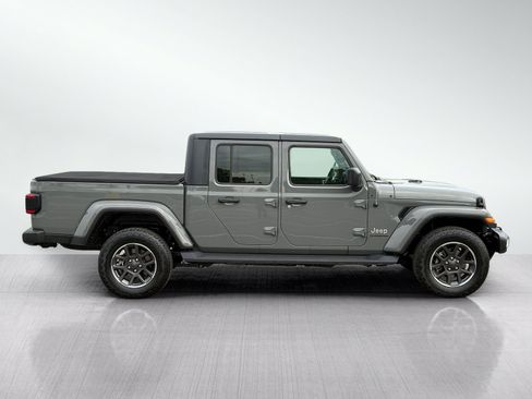 Used 2021 Jeep Gladiator Overland AWD/4WD image 8