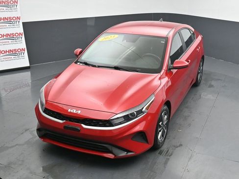 Used 2023 Kia Forte LXS image 28