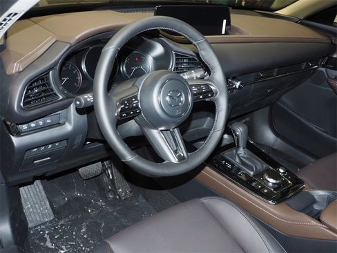 New 2025 MAZDA CX-30 2.5 Turbo w/ Premium Plus Pkg image 5