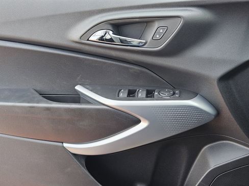 New 2026 Chevrolet Trax LS w/ LS Convenience Package image 22