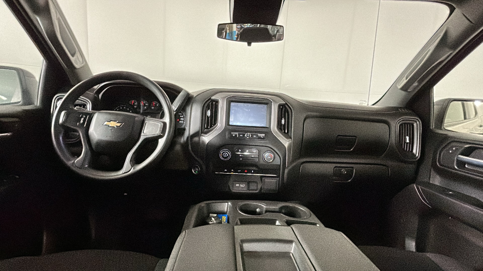 Used 2022 Chevrolet Silverado 1500 W/T w/ Trailering Package AWD/4WD image 31