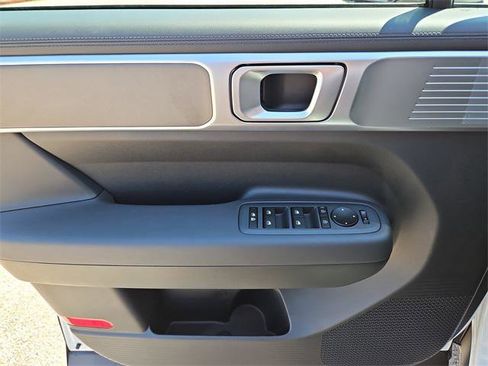 New 2026 Hyundai Santa Fe SE image 10