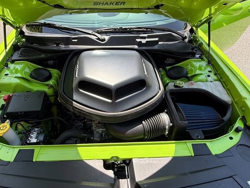 Used 2023 Dodge Challenger R/T w/ Plus Package RWD image 9