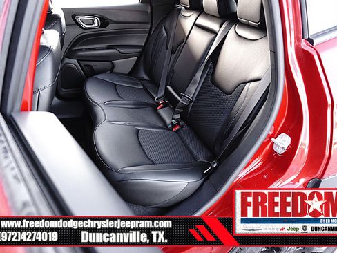 New 2026 Jeep Compass Latitude image 14