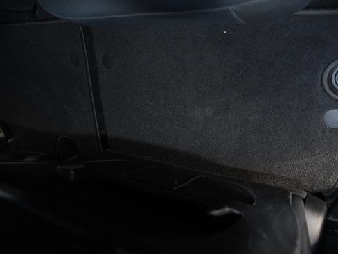 Used 2020 Chrysler Pacifica Touring-L w/ Advanced Safetytec Group image 18