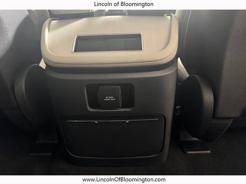 New 2026 Lincoln Navigator Reserve w/ Jet Appearance Package AWD/4WD image 15