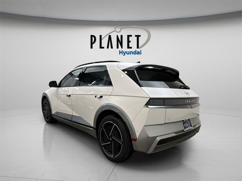 New 2026 Hyundai Ioniq 5 Limited image 6