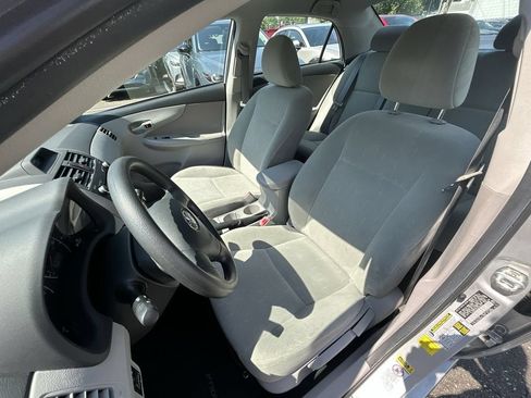 Used 2013 Toyota Corolla L FWD image 15