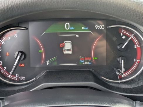 Used 2025 Toyota RAV4 XLE image 20