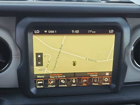 Used 2021 Jeep Wrangler Unlimited Sahara image 24