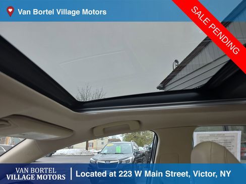 Used 2019 Toyota Camry XLE image 24