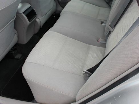 Used 2012 Toyota Camry LE image 21