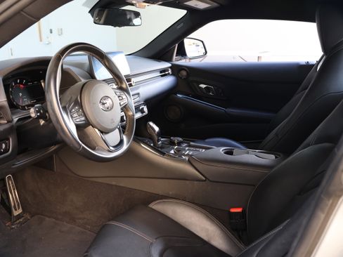 Used 2022 Toyota Supra image 32