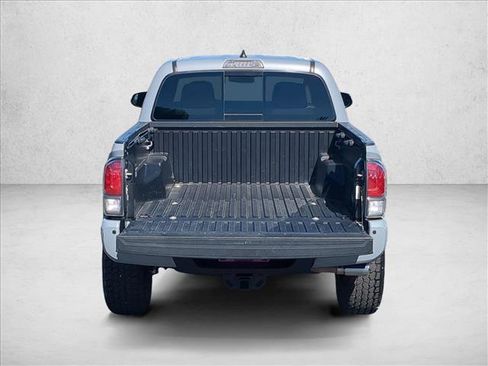 Used 2020 Toyota Tacoma TRD Off-Road w/ Technology Package AWD/4WD image 6