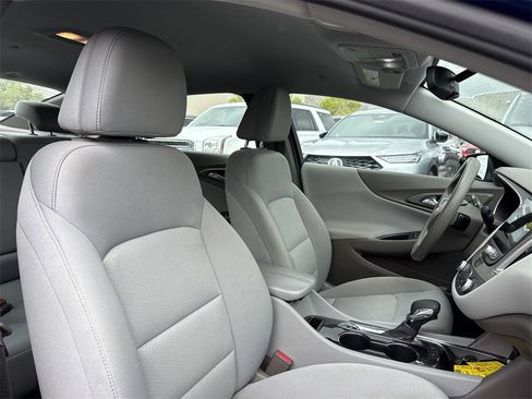 Used 2023 Chevrolet Malibu LT w/ Driver Confidence Package image 23