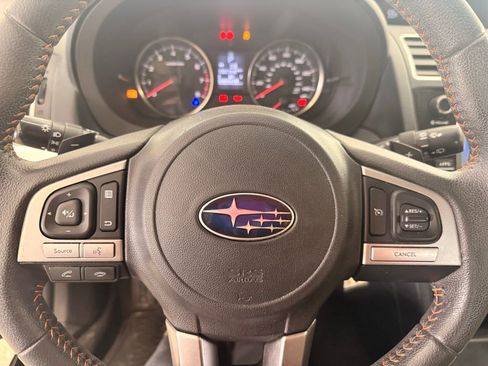 Used 2017 Subaru Crosstrek 2.0i Premium w/ Moonroof Package image 10