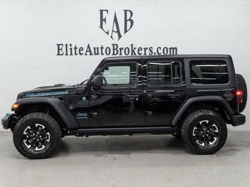 Used 2025 Jeep Wrangler Unlimited Rubicon 4xe AWD/4WD image 2