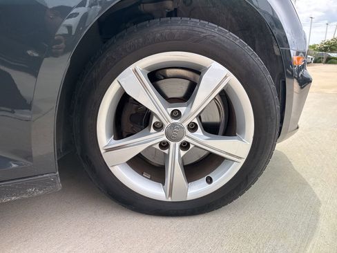 Used 2019 Audi A4 2.0T Premium FWD image 20