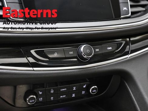 Used 2022 Buick Enclave Avenir w/ Avenir Technology Package AWD/4WD image 15