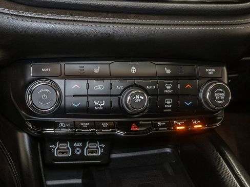 Used 2022 Dodge Durango GT AWD/4WD image 20