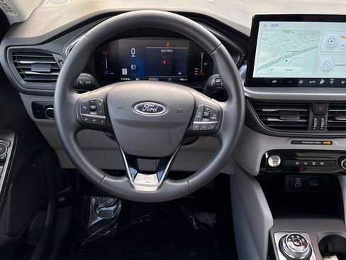 Used 2024 Ford Escape Active w/ Tech Pack #1 FWD image 16