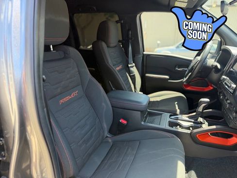 Used 2023 Nissan Frontier PRO-4X w/ Pro Convenience Package AWD/4WD image 15