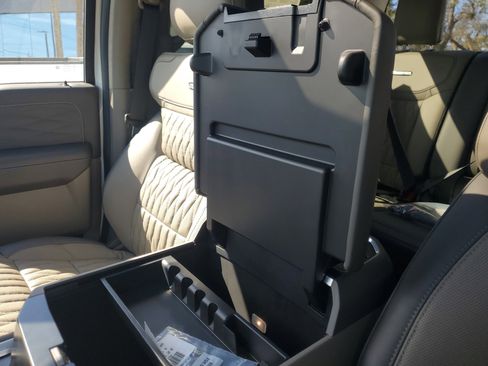 New 2026 Ford F350 Platinum w/ Platinum Plus Package image 22