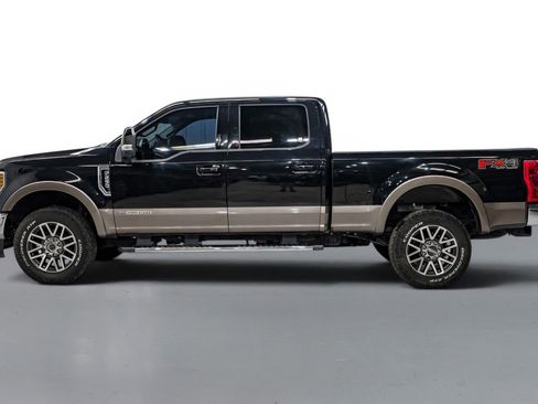 Used 2019 Ford F250 Lariat w/ Lariat Ultimate Package AWD/4WD image 9